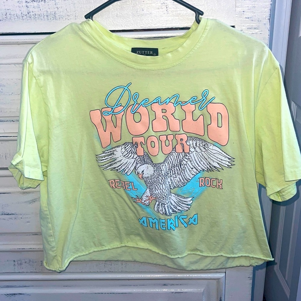 Cropped tee